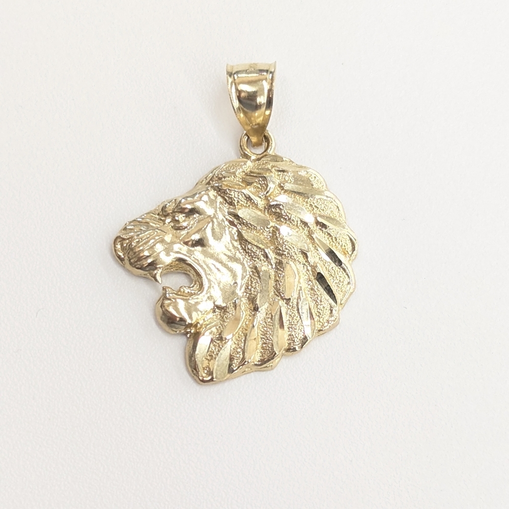 10kt Real Gold Lion Face Pendant - Picture 4 of 6